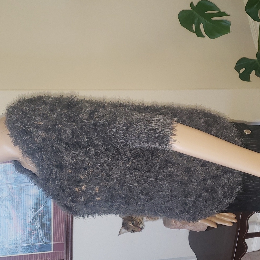 Guess s fuzzy webbed mesh unique top very soft stretchy - Picture 3 of 11